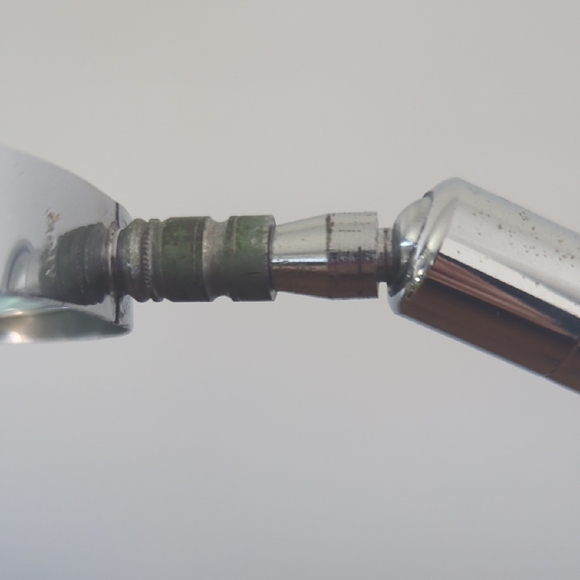 Vintage MCM Flexible Gooseneck Magnifying Glass with Black Base Japan - Picture 4 of 6